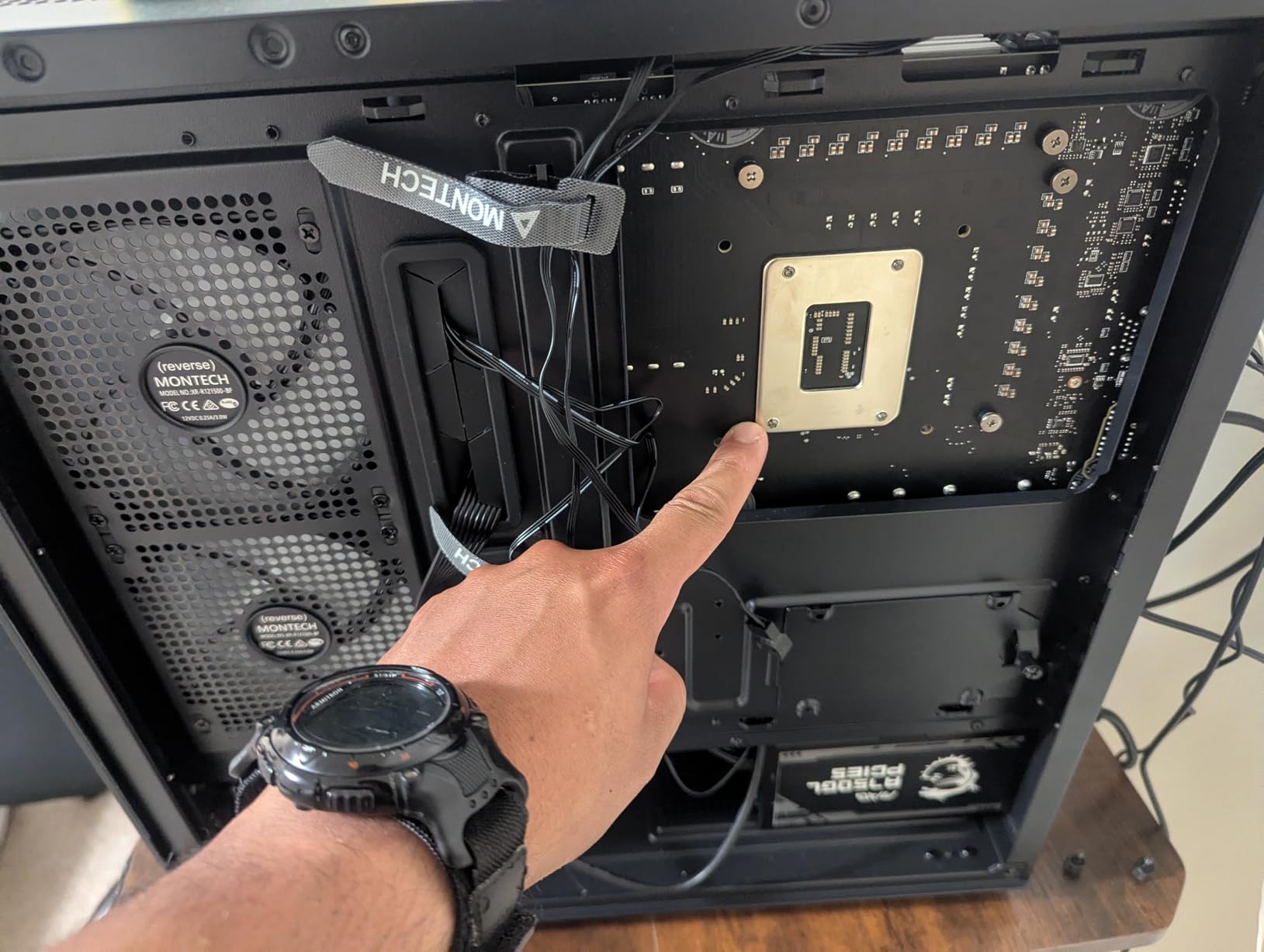 ARCTIC Liquid Freezer III Pro 240-240 mm AIO CPU Cooler, Water Cooling, 38 mm Radiator, PWM Pump, VRM Fan, AMD AM5/AM4, Intel LGA1851/1700 Contact Frame - Black Customer Review ARCTIC Liquid Freezer III Pro 240-240 mm AIO CPU Cooler, Water Cooling, 38 mm Radiator, PWM Pump, VRM Fan, AMD AM5/AM4, Intel LGA1851/1700 Contact Frame - Black - Customer Photo 2