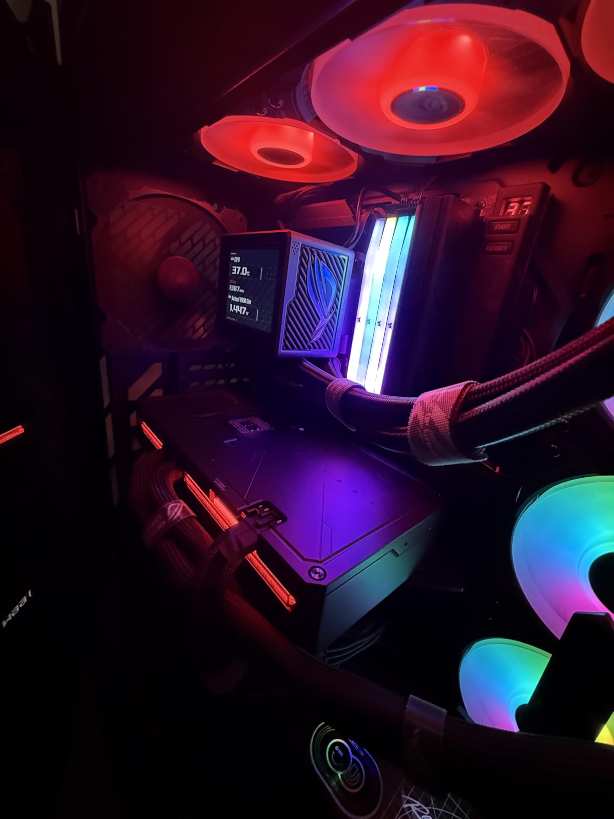 ASUS ROG RYUJIN III 360 ARGB EXTREME all-in-one AIO CPU liquid cooler, AMD Ryzen 9000 & Intel Core Ultra Ready, Asetek Gen8 V2 pump; high airflow static pressure magnetic fans; customizable 3.5