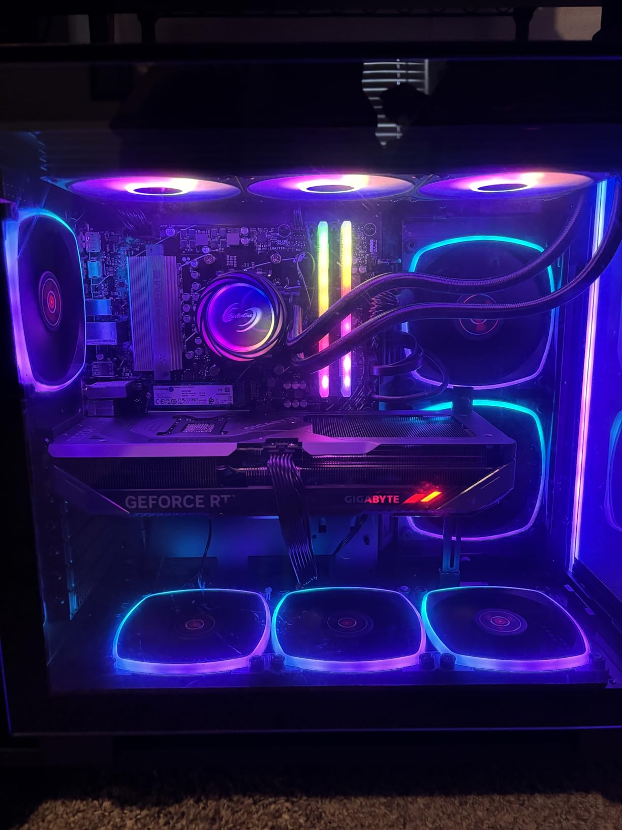 Skytech King 95 Gaming PC Desktop, Ryzen 7 9700X 3.8 GHz (5.5GHz Turbo Boost), NVIDIA RTX 5070 12GB GDDR7, 1TB Gen4 SSD, 32GB DDR5 RAM 6000 RGB, 850W Gold PSU, 360mm ARGB AIO, Wi-Fi, Win 11 Home Customer Review Skytech King 95 Gaming PC Desktop, Ryzen 7 9700X 3.8 GHz (5.5GHz Turbo Boost), NVIDIA RTX 5070 12GB GDDR7, 1TB Gen4 SSD, 32GB DDR5 RAM 6000 RGB, 850W Gold PSU, 360mm ARGB AIO, Wi-Fi, Win 11 Home - Customer Photo 2