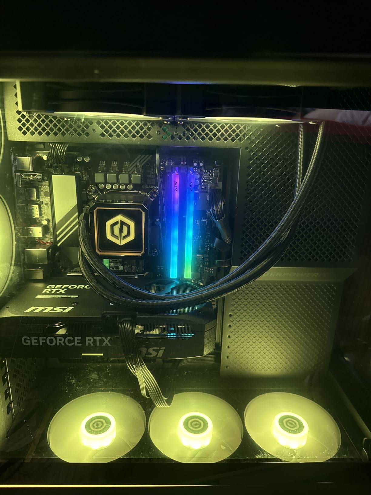 CyberPowerPC Gamer Xtreme VR Gaming PC, Intel Core Ultra 7 265KF 3.9GHz, GeForce RTX 5070 12GB, 32GB DDR5, 2TB PCIe 4.0 SSD, WiFi Ready & Windows 11 Home (GXiVR8760A17) - Customer Photo 1