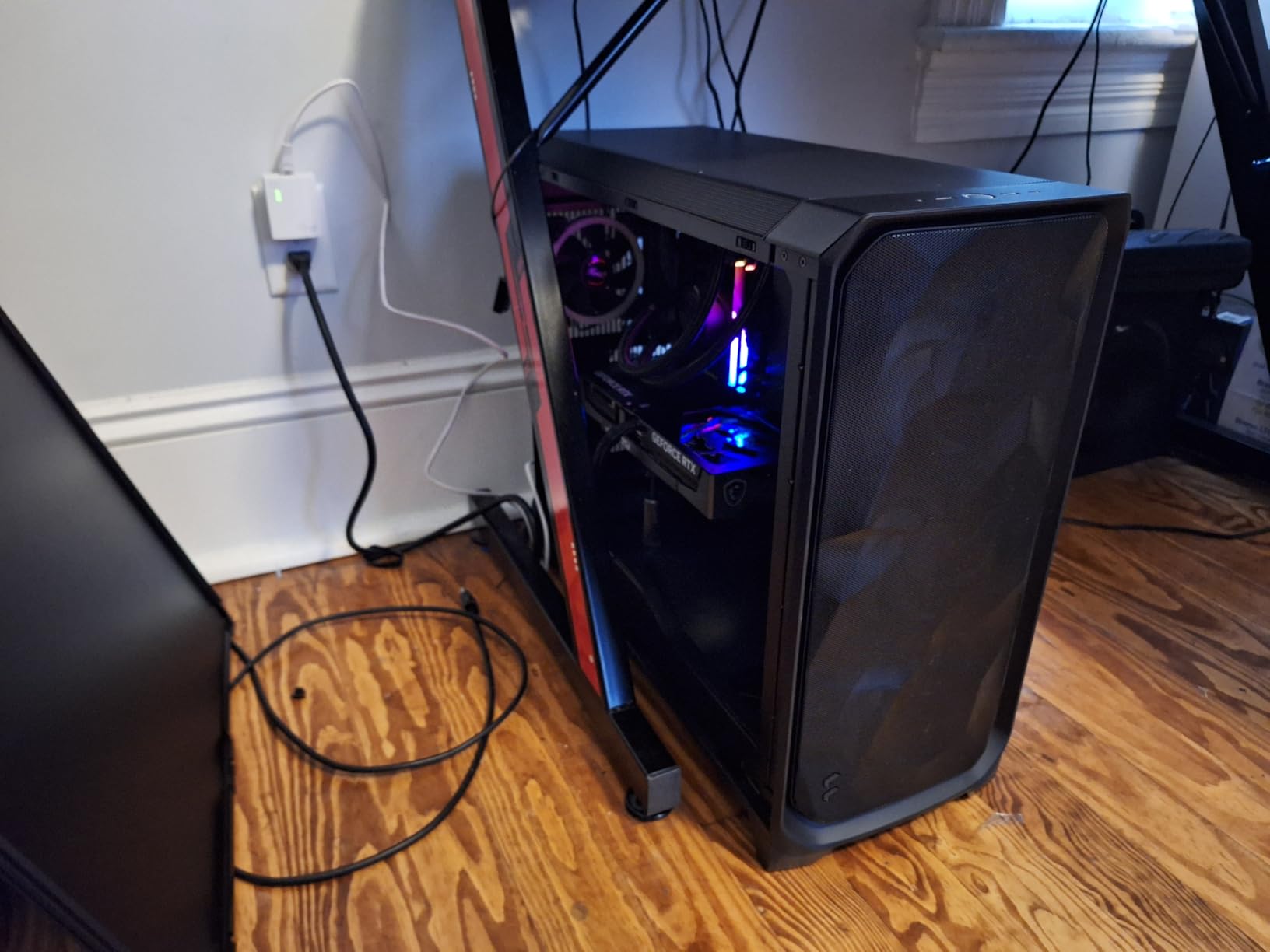 Micro Center CPU Motherboard Combo - Intel Core Ultra 7 265K 20-Cores Unlocked Desktop Processor with Msi MAG Z890 Tomahawk WiFi Gaming LGA 1851 ATX Motherboard - Customer Photo 2