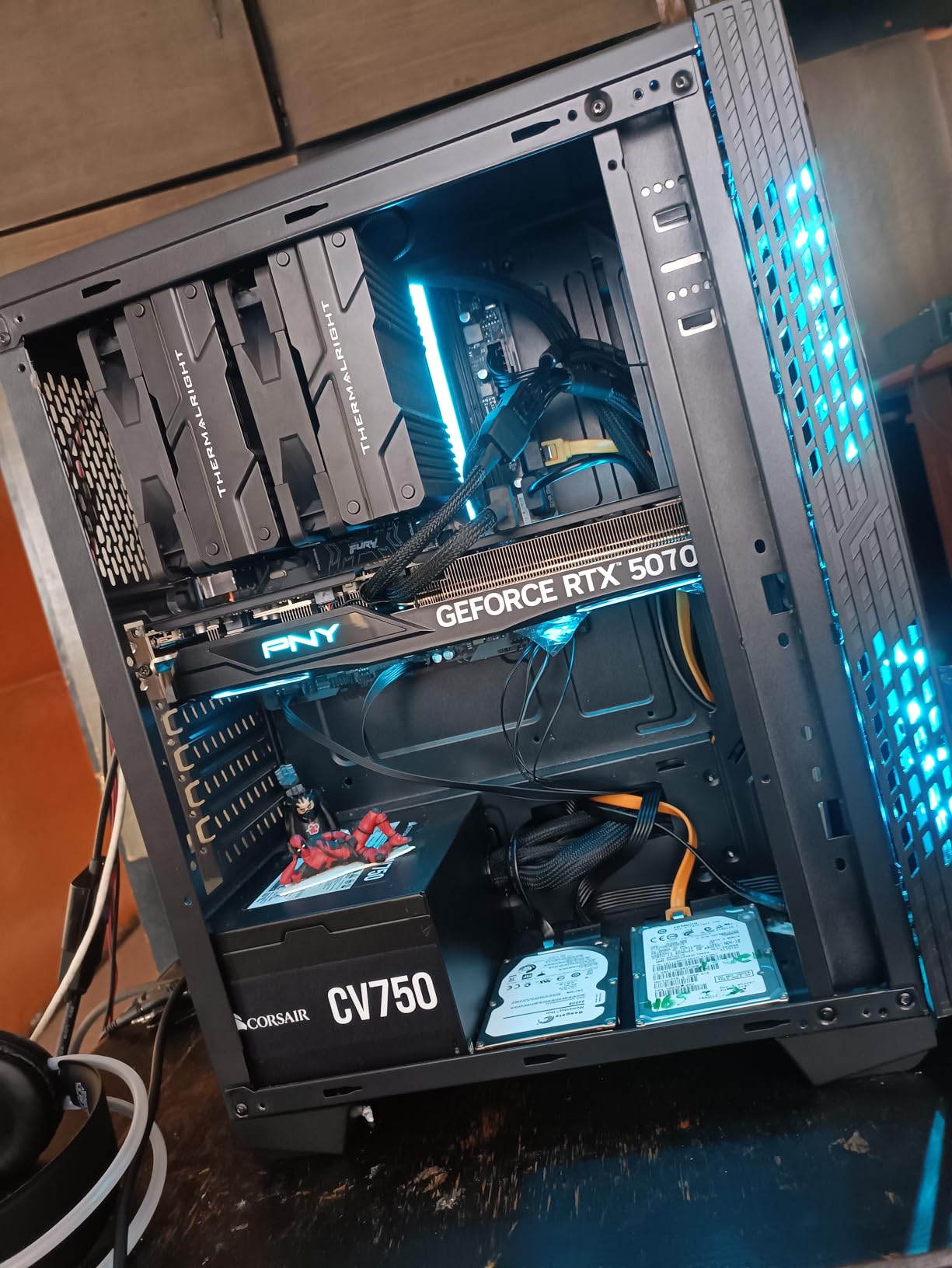 PNY NVIDIA GeForce RTX 5070 Epic-X ARGB OC Triple Fan Graphics Card (12GB GDDR7, 192-bit, Boost Speed: 2685 MHz, SFF-Ready, PCIe 5.0, DLSS 4) customer photo 2