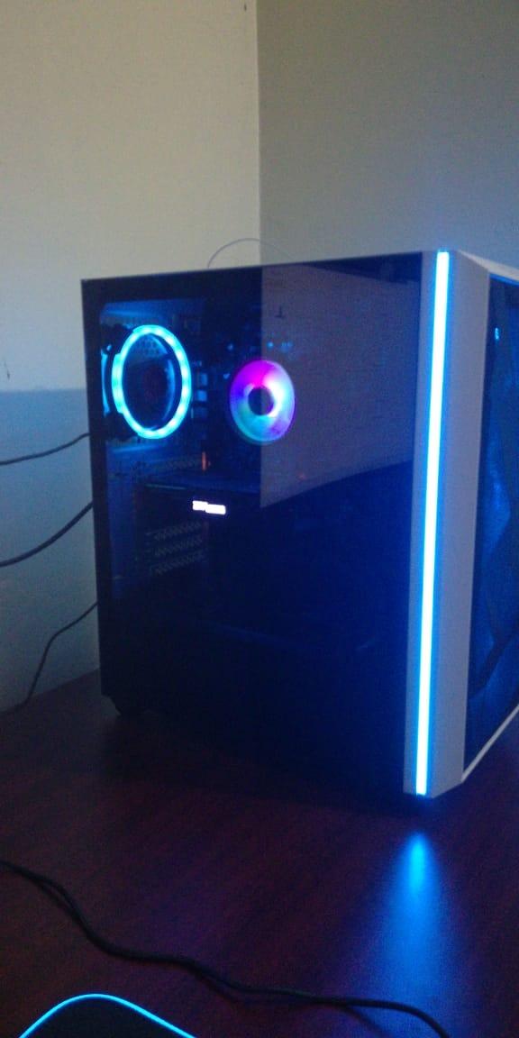 Skytech Gaming Azure 3 Plus Desktop PC, Ryzen 7 7800X3D 4.2 GHz (5GHz), NVIDIA RTX 5070 Ti 16GB, 1TB Gen4 NVMe SSD, 32GB DDR5 RAM 5600 RGB, 850W Gold ATX 3 PSU, 360mm ARGB AIO, Wi-Fi, Win 11 - Customer Photo 4