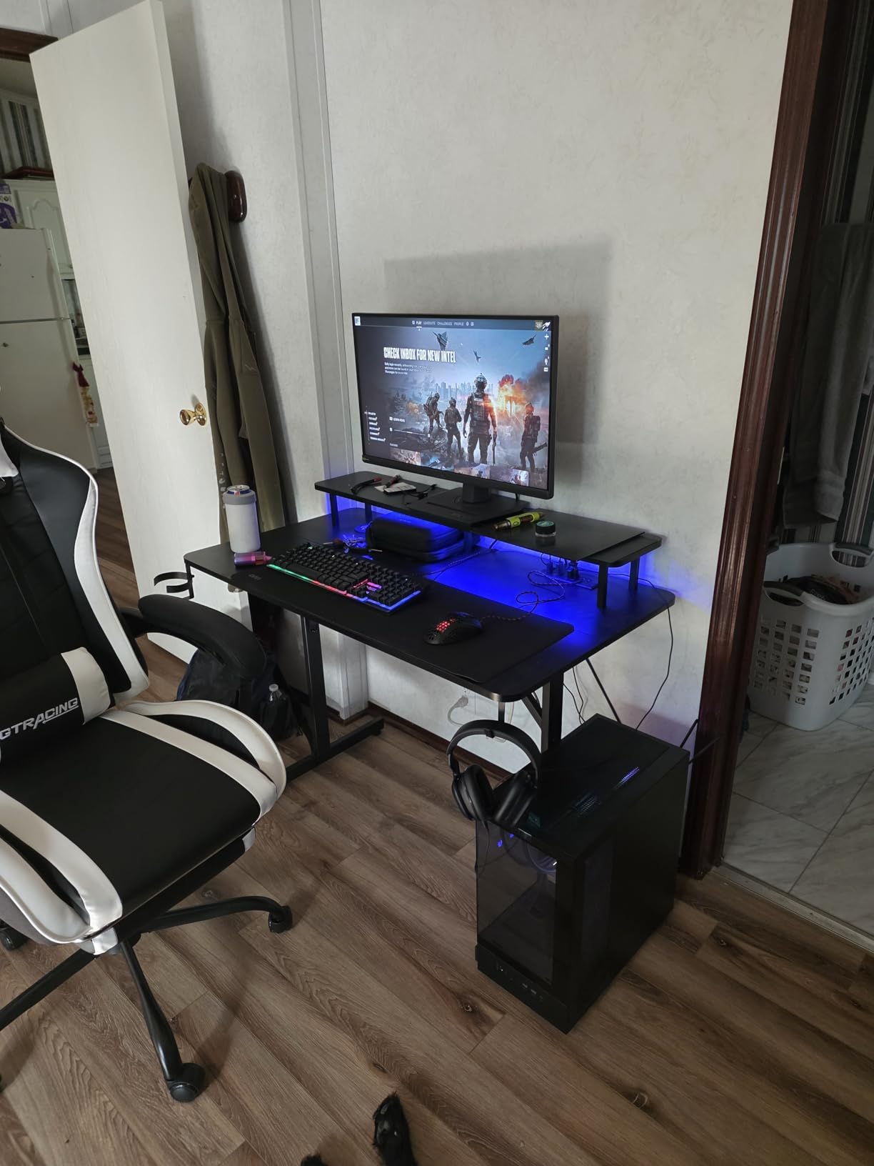 Skytech Gaming Azure 3 Desktop PC, Ryzen 7 9800X3D 4.7 GHz (5.2 GHz), NVIDIA RTX 5080 16GB, 2TB NVMe SSD, 32GB DDR5 RAM 6000 RGB, 850W Gold ATX 3 PSU, 360mm ARGB AIO, Wi-Fi, Win 11 Customer Review Skytech Gaming Azure 3 Desktop PC, Ryzen 7 9800X3D 4.7 GHz (5.2 GHz), NVIDIA RTX 5080 16GB, 2TB NVMe SSD, 32GB DDR5 RAM 6000 RGB, 850W Gold ATX 3 PSU, 360mm ARGB AIO, Wi-Fi, Win 11 - Customer Photo 2