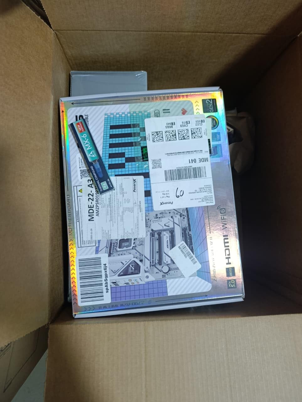 ASUS Z790-AYW WiFi W II Intel Z790 (LGA 1700) ATX Motherboard with PCIe 5.0, 3X M.2, 12+1 DrMOS, DDR5, WiFi 6, 2.5Gb LAN, HDMI, USB 10Gbps Type-C, Thunderbolt, USB4, Aura Sync Customer Review ASUS Z790-AYW WiFi W II Intel Z790 (LGA 1700) ATX Motherboard with PCIe 5.0, 3X M.2, 12+1 DrMOS, DDR5, WiFi 6, 2.5Gb LAN, HDMI, USB 10Gbps Type-C, Thunderbolt, USB4, Aura Sync - Customer Photo 2