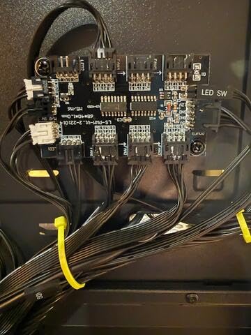 be quiet! Pure Power 13 M 850W Power Supply, 80 Plus® Gold Certification, ATX 3.1 PSU, Support for PCIe 5.1 GPUs, semi-Passive 120mm be quiet! Fan, LLC Technology, Single Rail, for Overclocked GPUs - Customer Photo 3