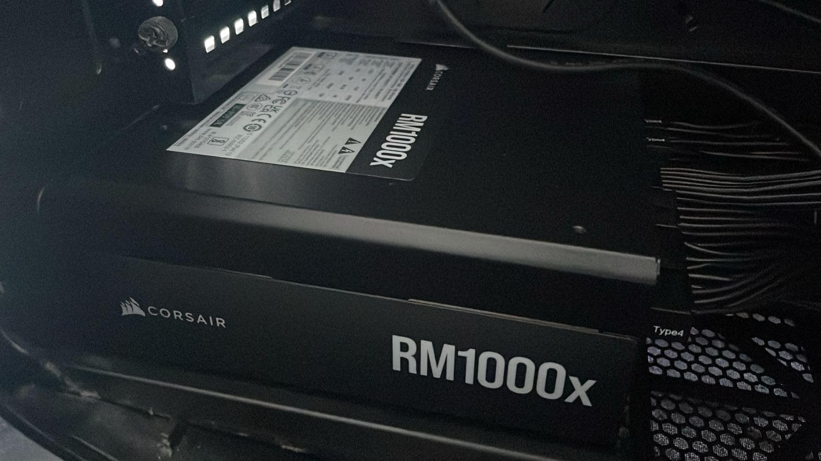 CORSAIR RM850x ATX 3.1 PCIe 5.1 Ready Fully Modular 850W Power Supply – Low-Noise, Cybenetics Gold Efficiency, Native 12V-2x6 Connector – Black - Customer Photo 4