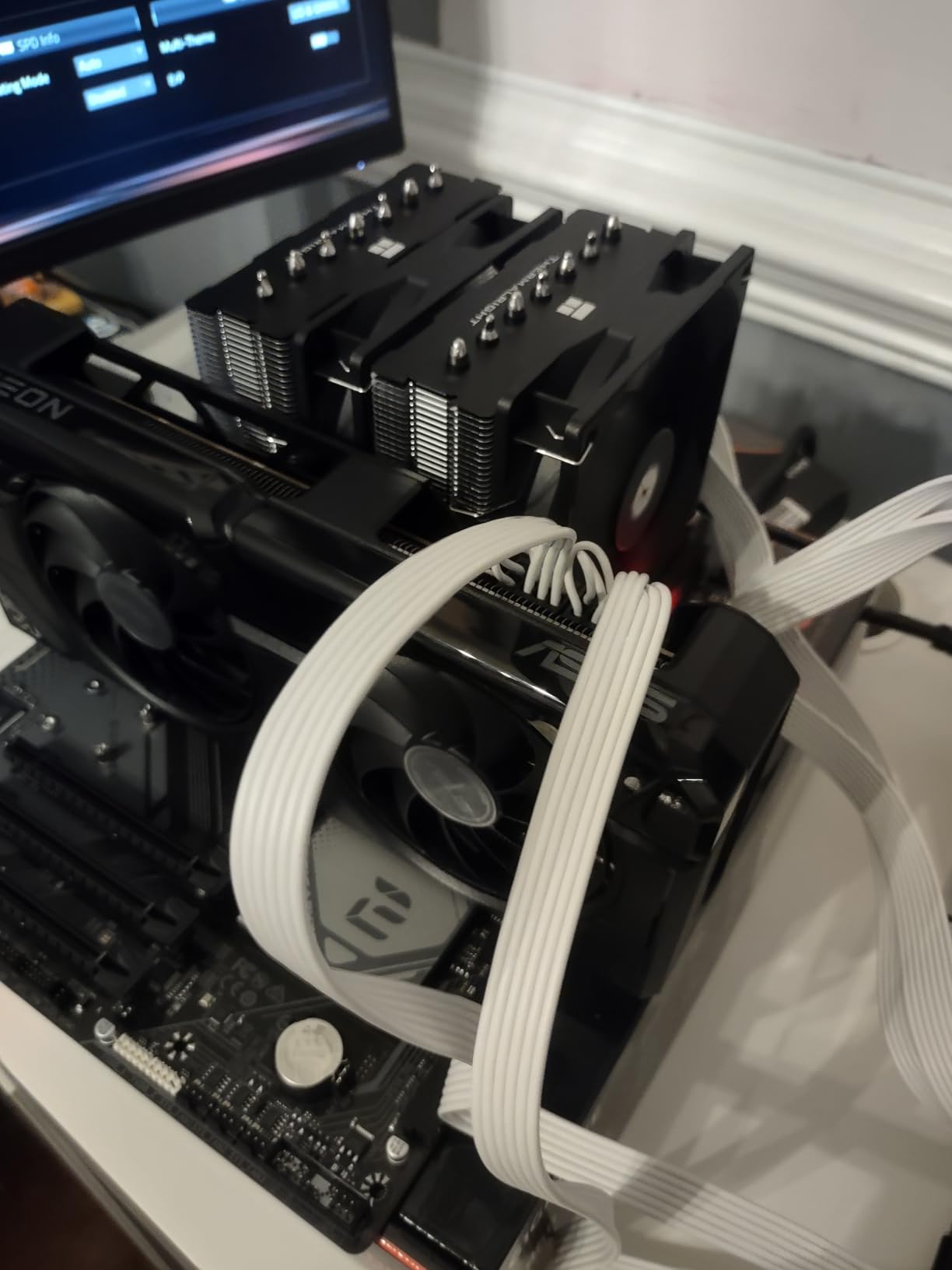 ASUS Prime Radeon RX 9070 XT White OC Edition Graphics Card (PCIe 5.0, HDMI/DP 2.1, 2.5-Slot Design, axial-tech Fans, Dual Ball Fan Bearings, Dual BIOS, GPU Guard) - Customer Photo 2