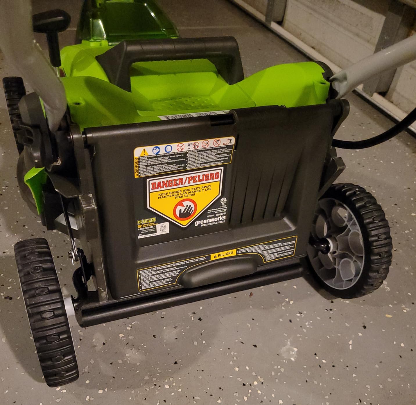 Greenworks 40V 16