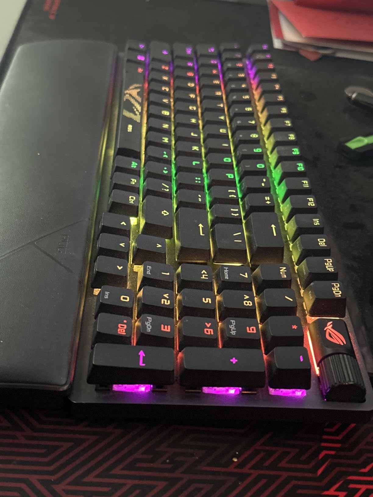 ASUS ROG Strix Scope II 96 Wireless Mechanical Gaming Keyboard - 96% Full-Size, Tri-Mode Connectivity, Hot Swappable Pre-lubed ROG NX Snow Linear Switches, PBT Keycaps, RGB, PC/Mac Support - Black customer photo 1