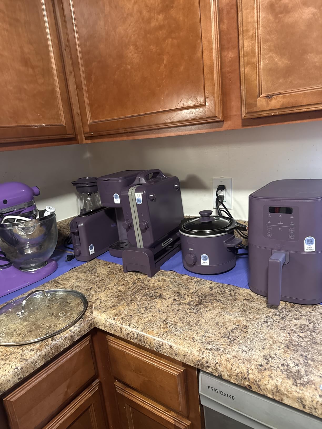 bella 4Qt Slim Air Fryer, Fits-anywhere Kitchenware, EverGood Ceramic Nonstick Coating, Adjustable Temperature, 6 Preset Cooking Options, Oatmilk customer photo 2