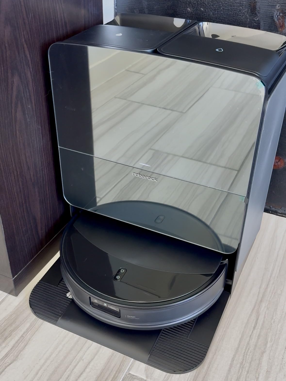 roborock Saros 10R Robot Vacuum and Mop, 22000Pa, Edge Cleaning customer photo 1