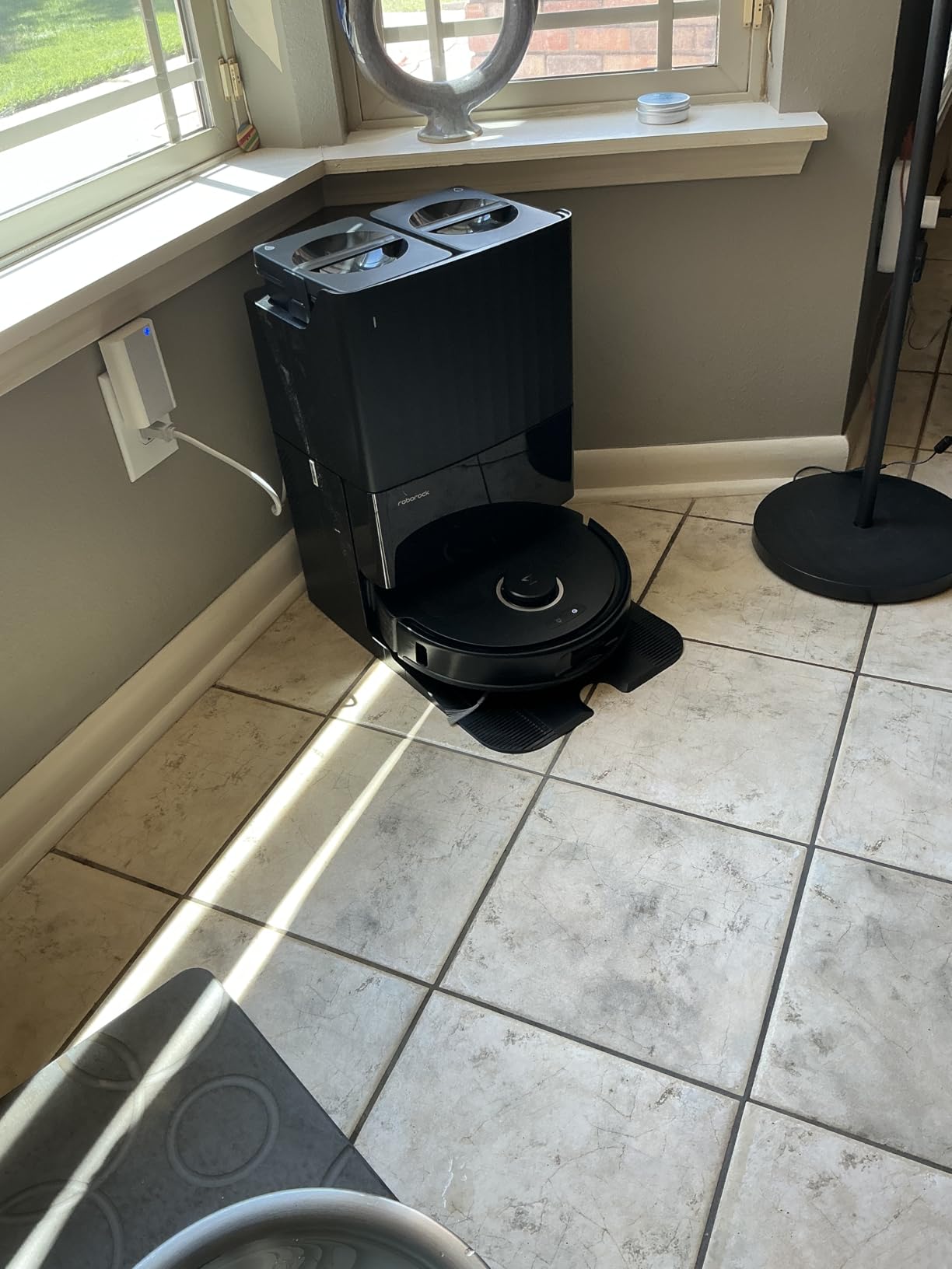 roborock Qrevo S5V Robot Vacuum and Mop, FlexiArm Edge Mopping, 12,000Pa Suction, Dual Zero-Tangle System, Smart Obstacle Avoidance, 10mm Mop Lifting, Auto Mop Washing&Drying, Self-Emptying&Refilling customer photo 1