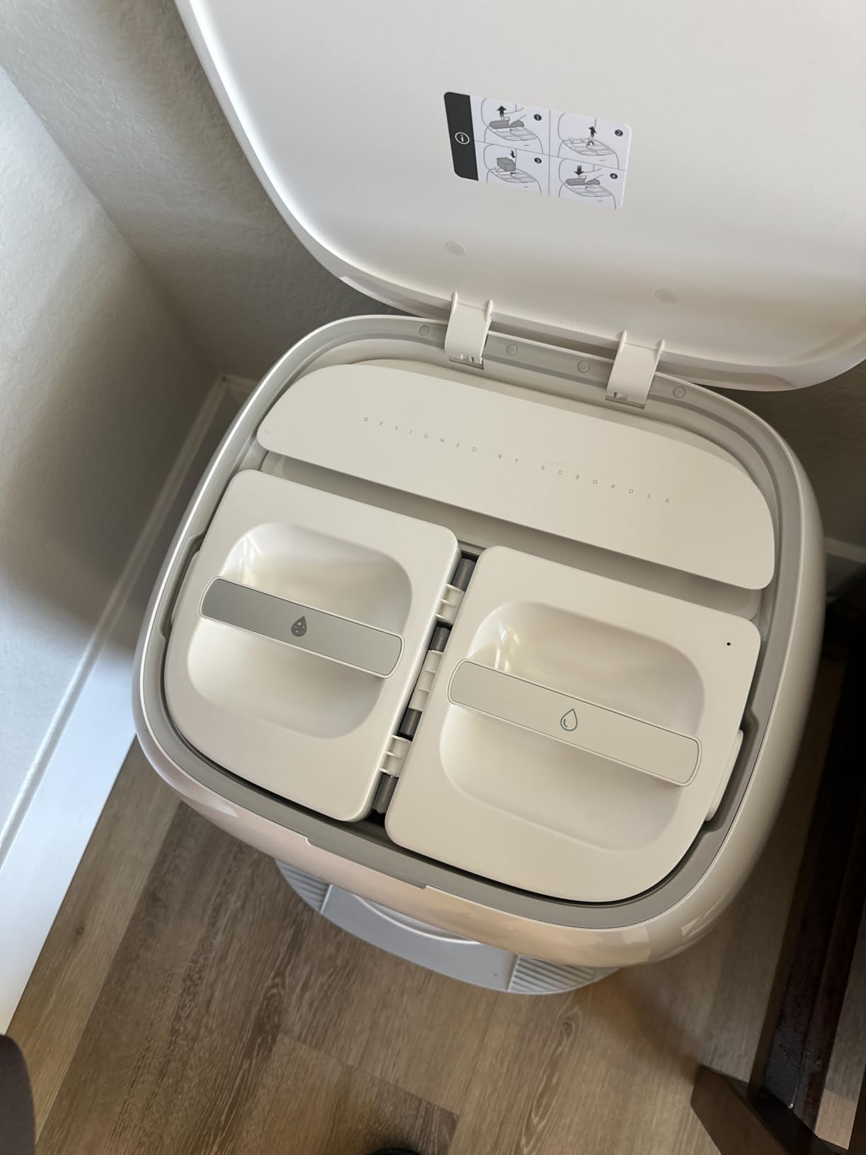 roborock Qrevo CurvX Robot Vacuum and Mop, 22,000Pa Suction customer photo 1