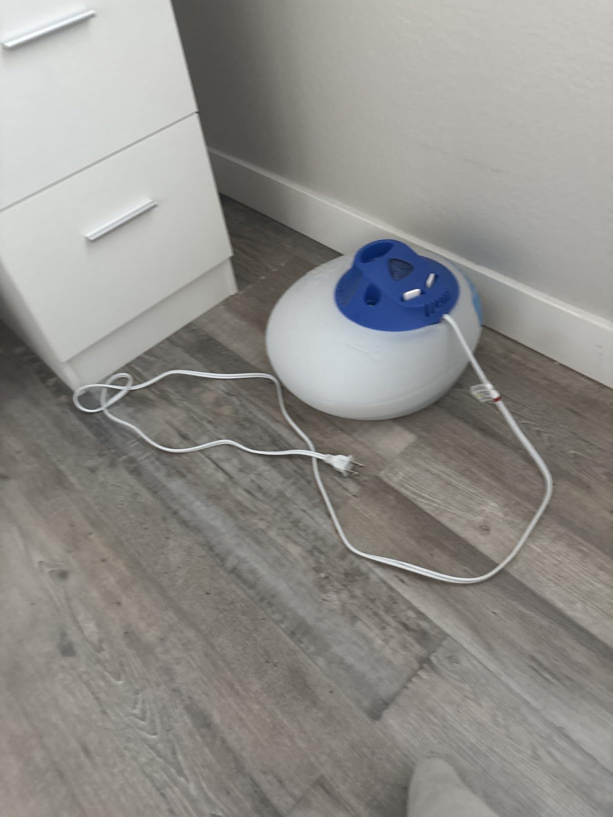 Vicks Warm Steam Vaporizer Humidifier for Medium and Large Rooms, 1.5 Gal customer photo 1