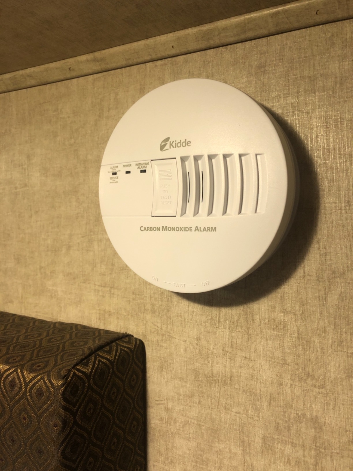 Kidde Hardwired Carbon Monoxide Detector with 9-Volt Battery Backup, 3 LED Indicators customer photo 1