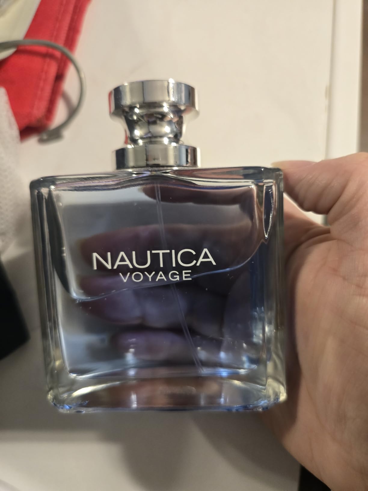 Nautica Voyage Eau De Toilette, Cologne and Fragrance For Men, Fresh, Romantic, Fruity Scent Woody, Aquatic Notes of Apple, Water Lotus, Cedarwood, and Musk Ideal Day Wear, Long Lasting 3.3Fl oz customer photo 2