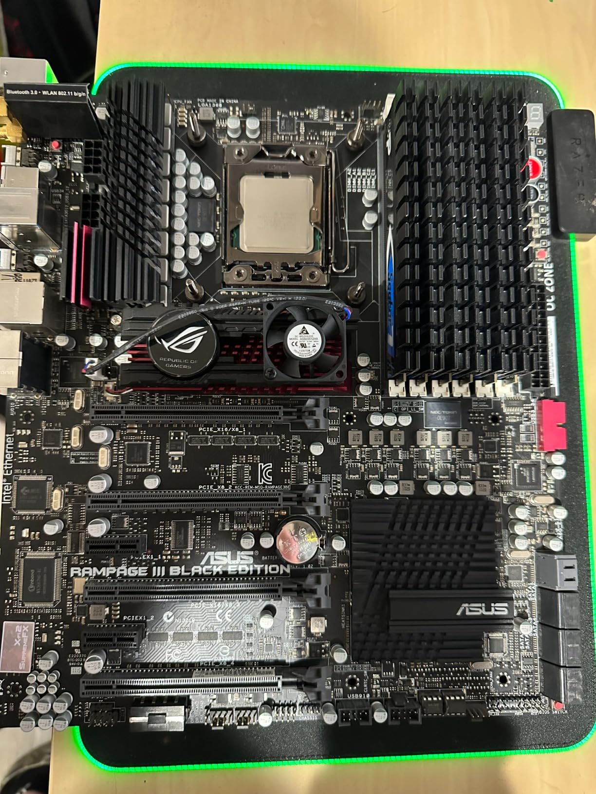 Core i7-990X Extreme Edition Processor 3.46 GHz 6 Core LGA 1366 CPU - OEM customer photo 1
