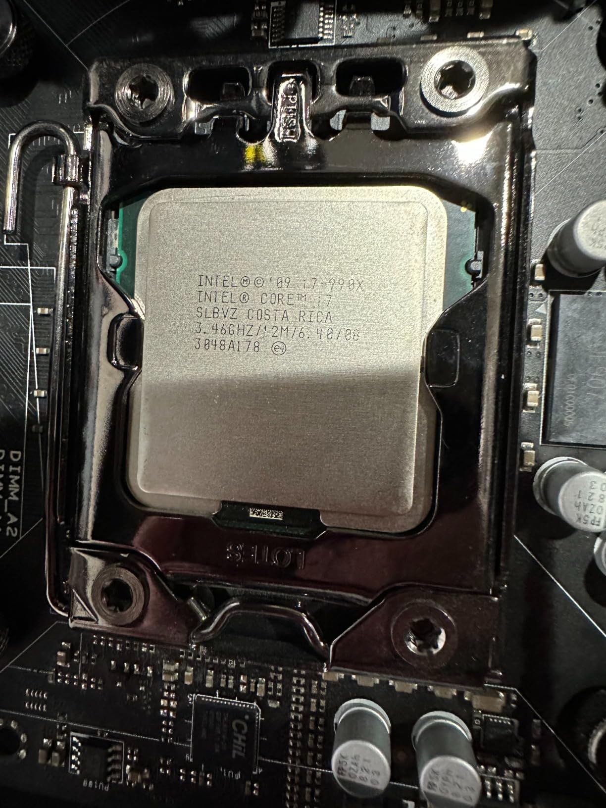 Core i7-990X Extreme Edition Processor 3.46 GHz 6 Core LGA 1366 CPU - OEM customer photo 2