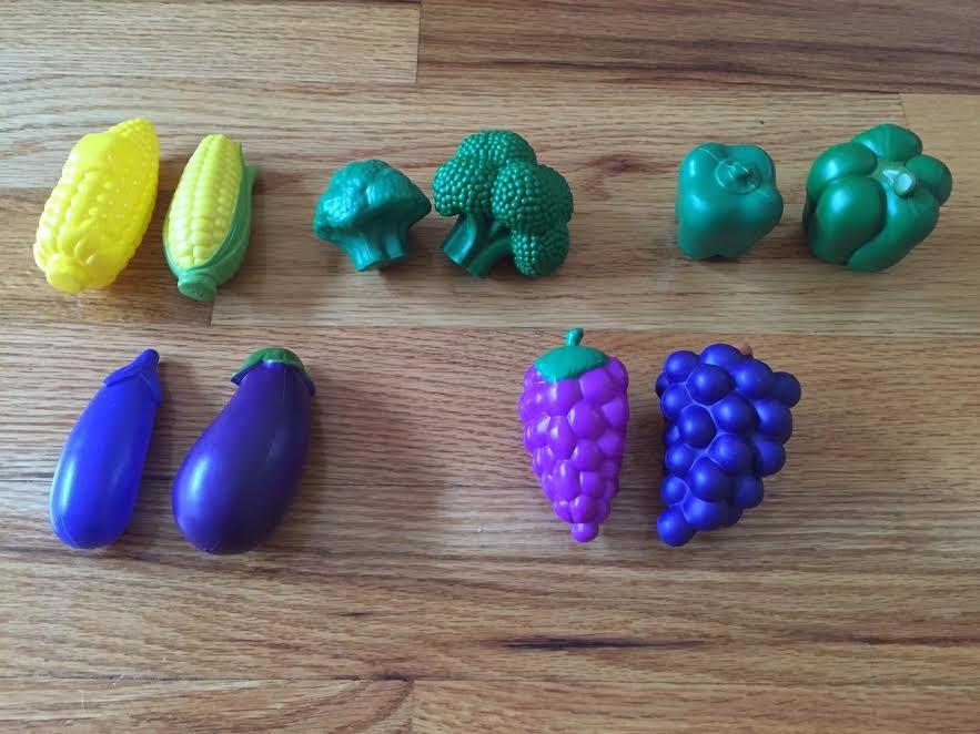 Learning Resources Farmer's Market Color Sorting Set - Pretend Play Food Sets for Kids customer photo 2