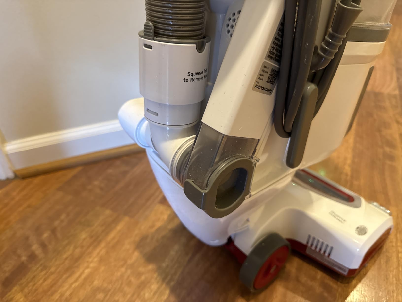 Shark Upright Vacuum Cleaner | Rotator Lift-Away | Pet Hair, Carpet & Hard Floor Cleaning | HEPA Filter | Swivel Steering | Headlights | NV501 customer photo 1