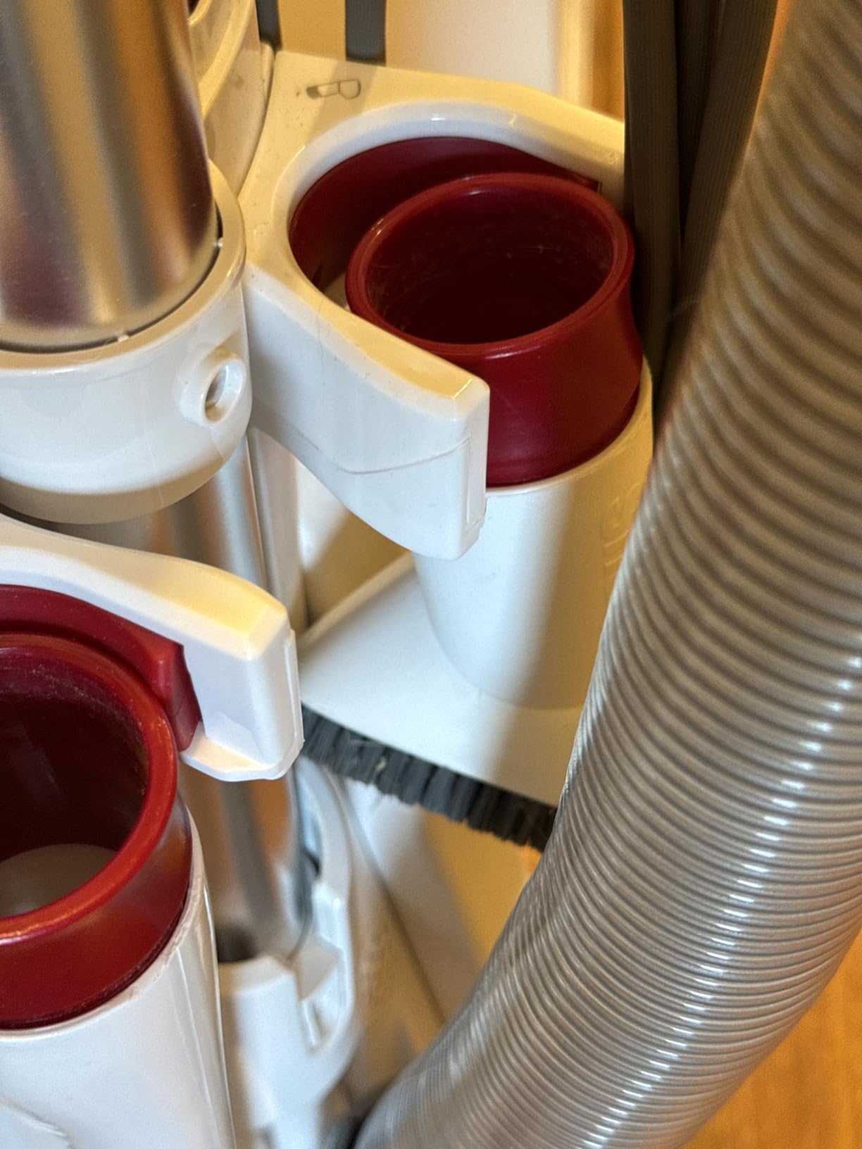Shark Upright Vacuum Cleaner | Rotator Lift-Away | Pet Hair, Carpet & Hard Floor Cleaning | HEPA Filter | Swivel Steering | Headlights | NV501 customer photo 2