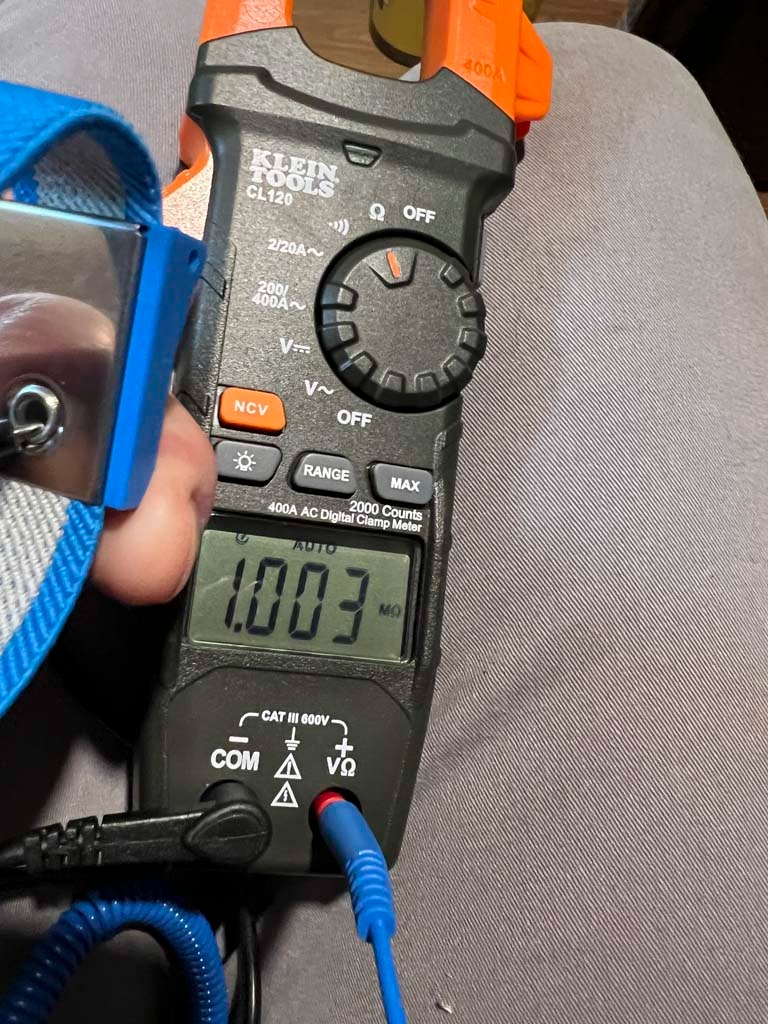 iFixit Anti-Static Wrist Strap (Adjustable up to Size XL) customer photo 2