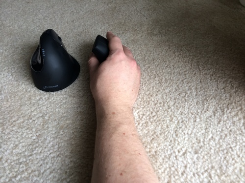 Anker 2.4G Wireless Ergonomic Mouse, Right Hand Vertical Mouse USB Receiver customer photo 2