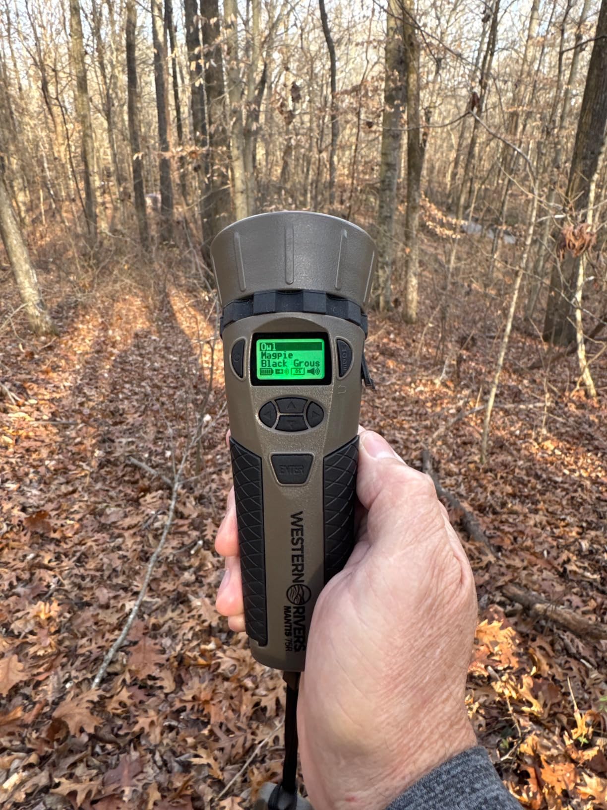 Western Rivers Walker's Mantis 75 Compact Easy-to-Use Handheld Electronic Game Call with Remote - Predator Hunting Accessory customer photo 1