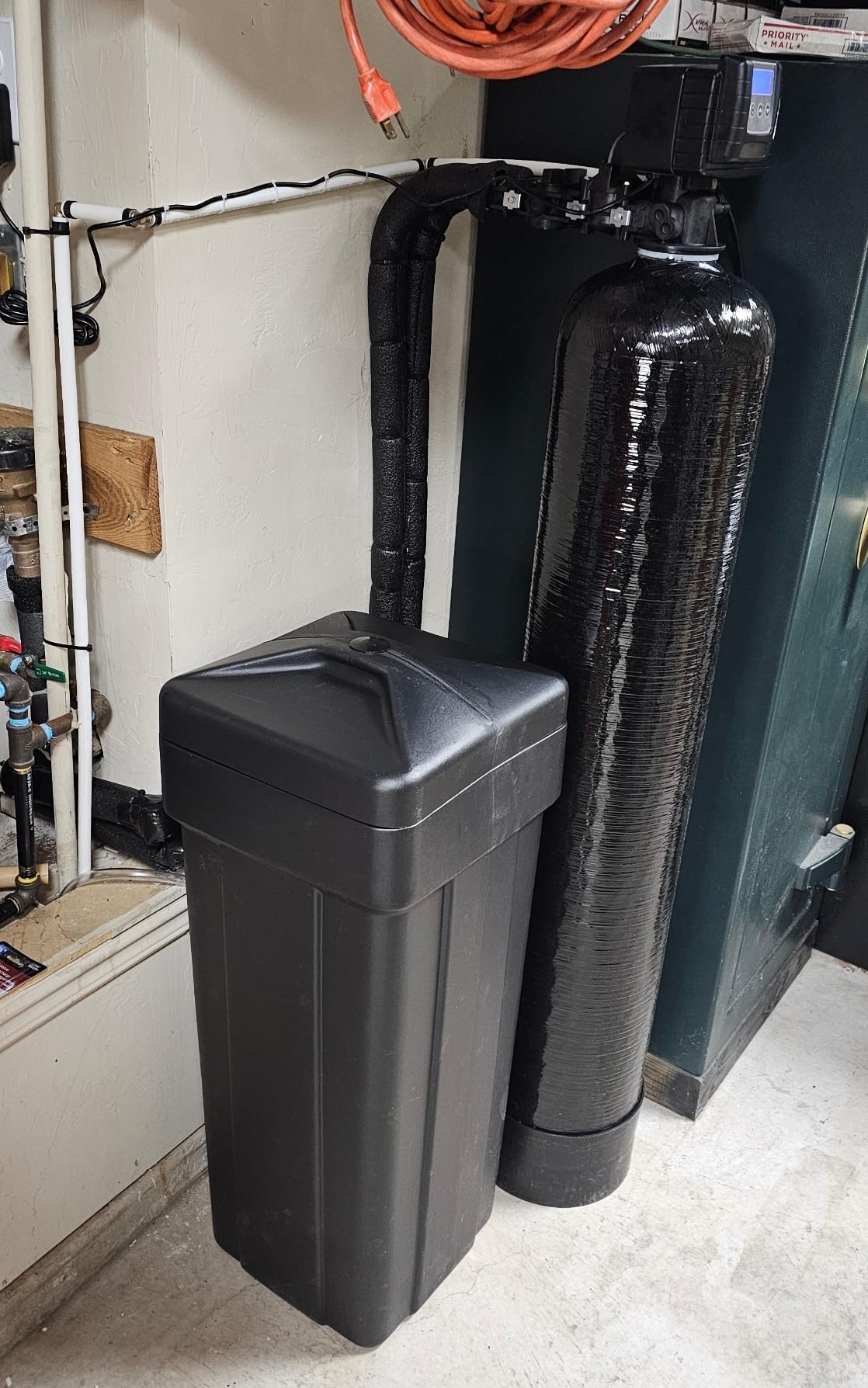 AFWFilters Built Fleck 48,000 Water Softener System with 5600sxt Digital Metered Valve 1