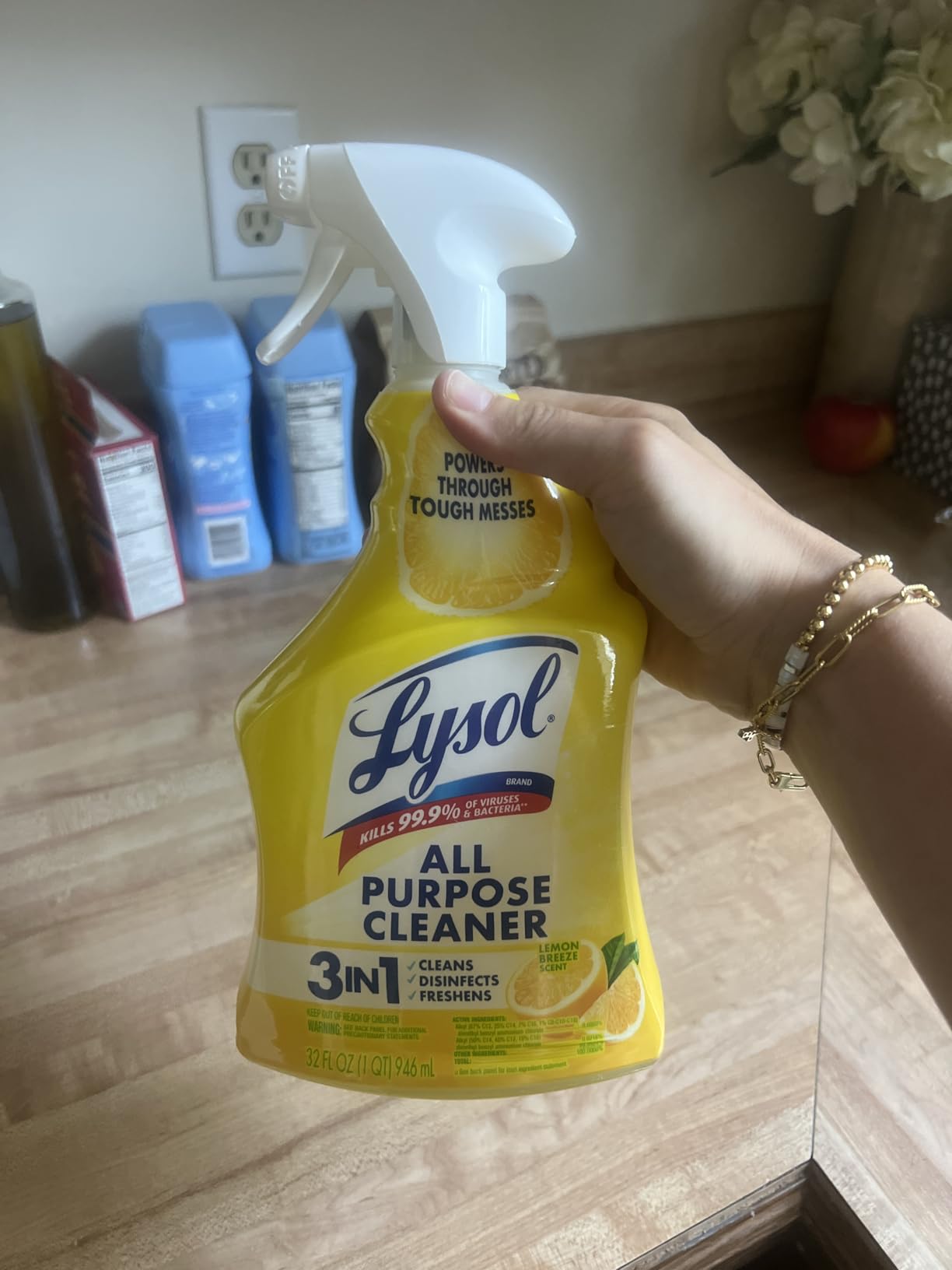 Lysol All Purpose Cleaner Spray, Multi-Purpose Disinfecting Spray, Kitchen & Bathroom Cleaner, Lemon Breeze Scent, 32 Fl Oz customer photo 1
