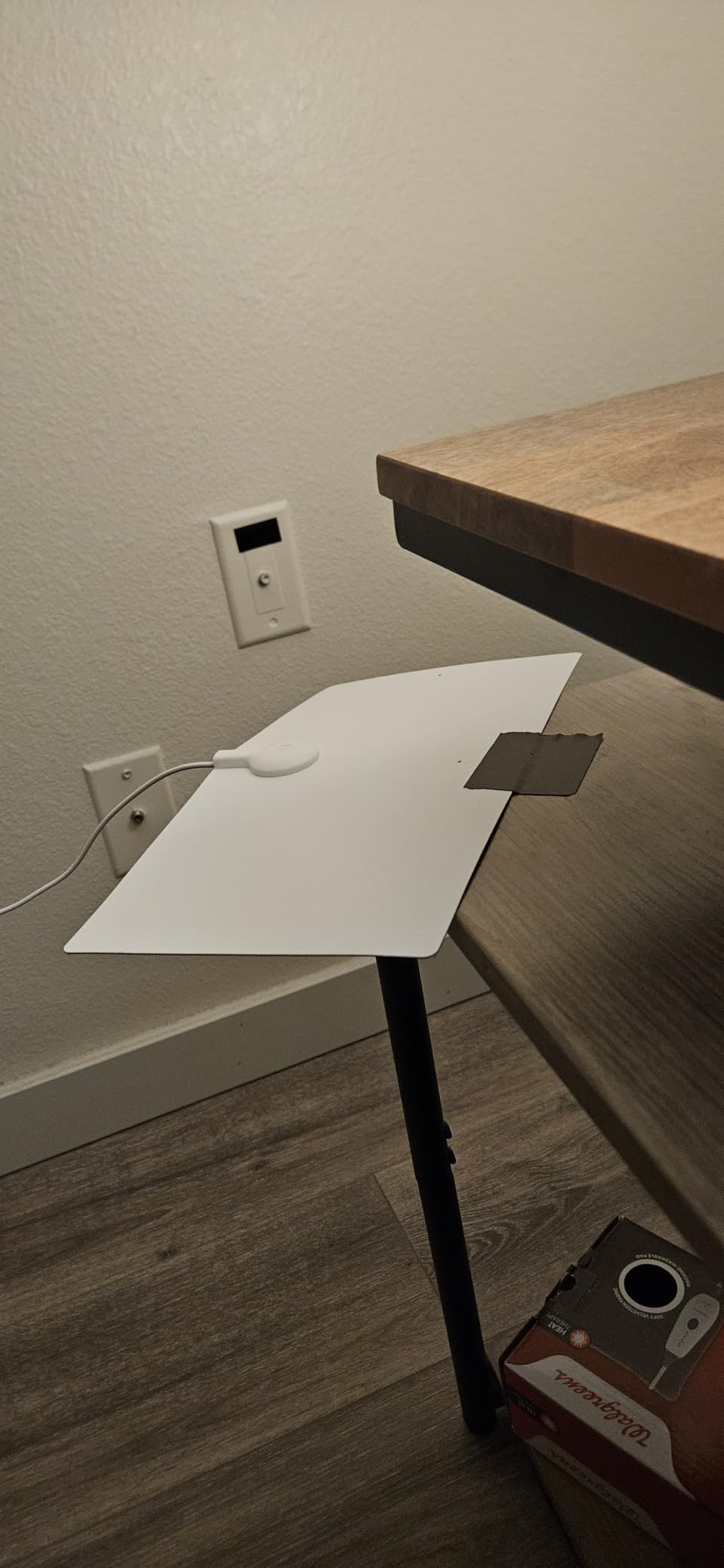 GE Ultra Edge Indoor HD Digital TV Antenna, Long Range Smart TV Antenna, Slim Decor Reversible Black White Design, Supports 4K HD Smart TV VHF UHF, 6ft Coax HDTV Cable, 11264 customer photo 1