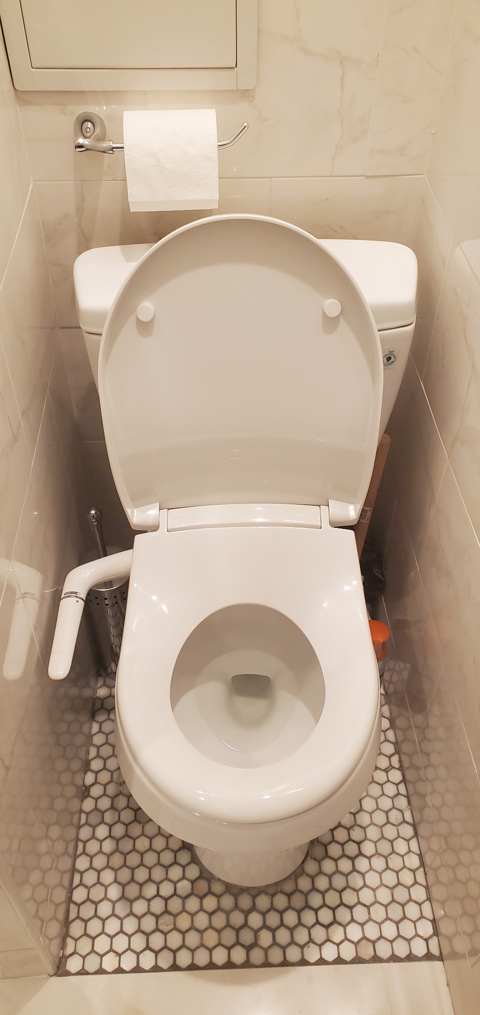 Kohler PureWash M250 Manual Elongated Bidet Toilet Seat, White, Quiet-Close Lid Prevents Slamming, Cool Water, Easy Installation with Quick-Release Hinges, Adjustable Spray Position & Pressure customer photo 2