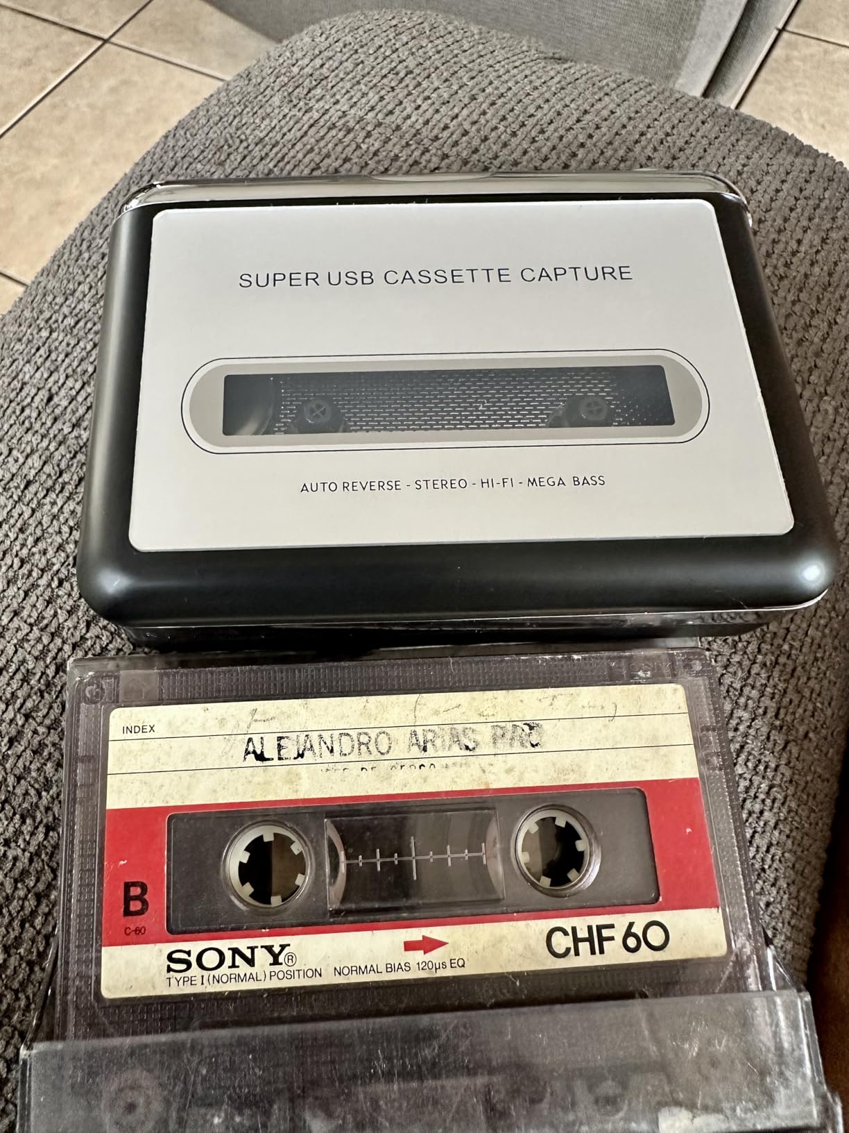 Reshow Cassette Tape Player - Portable Tape Player Audio Cassette to Digital Converter, Compatible with Laptops and Personal Computers Convert Cassette Tape Recorder to iPod Format (Silver) customer photo 1