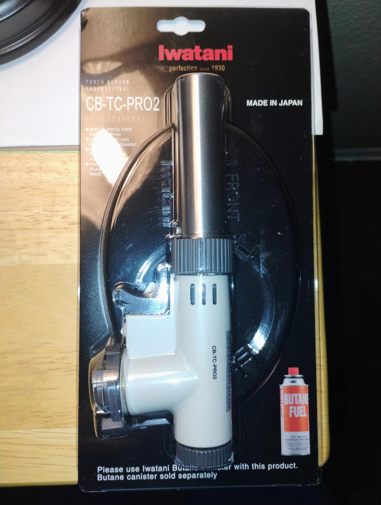 Iwatani PRO2 Culinary Professional Kitchen Butane Torch | Adjustable Flame Shape Strength 2700 F | Sous Vide Creme Brulee Pastries | Anti-flare | Incl. Stabilizing Stand | Butane Fuel Not Included customer photo 2