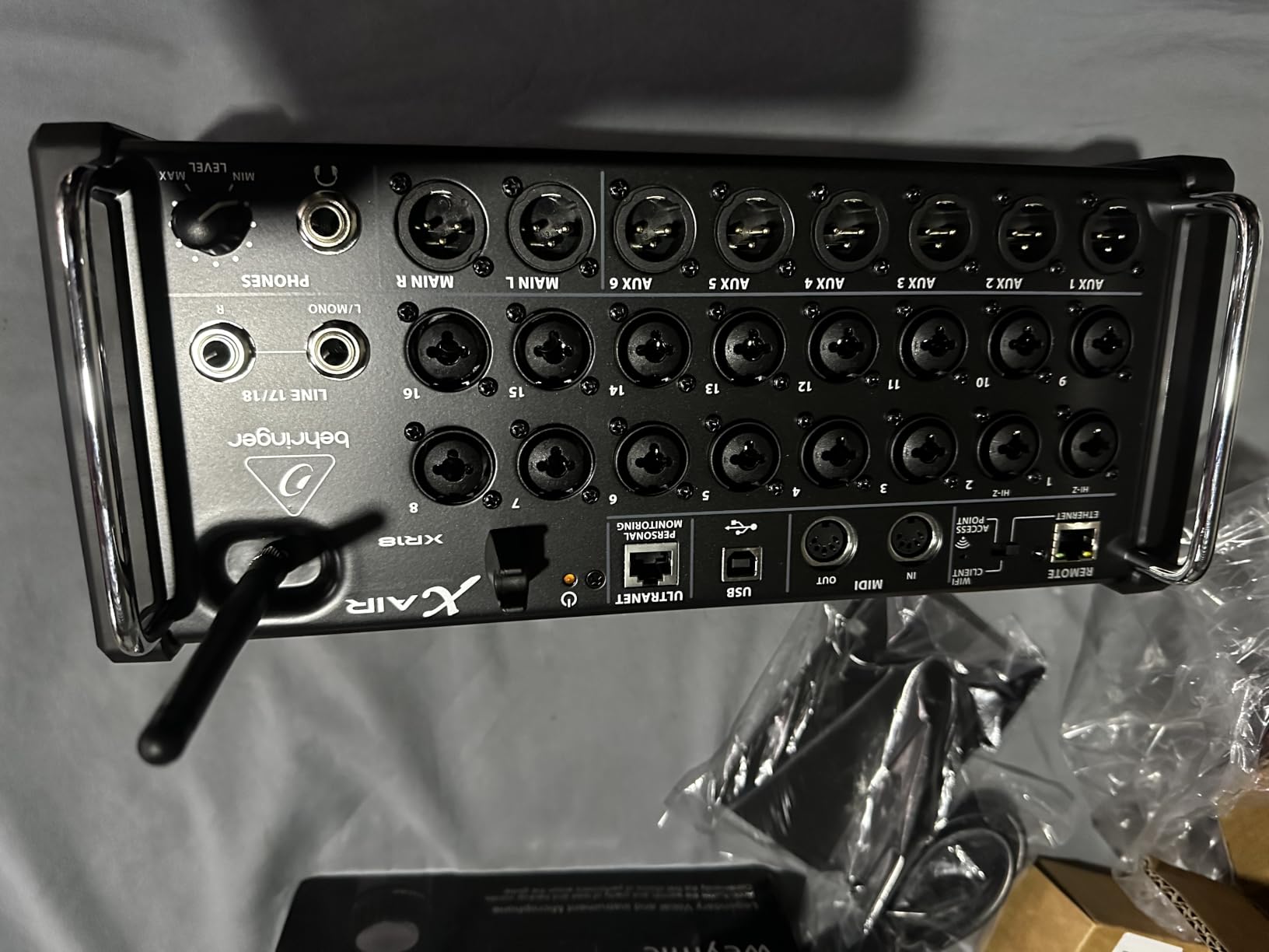 Behringer X AIR XR18 18-Channel, 12-Bus Digital Mixer for iPad/Android Tablets with 16 Programmable Midas Preamps, Integrated Wifi Module and Multi-Channel USB Audio Interface customer photo 1