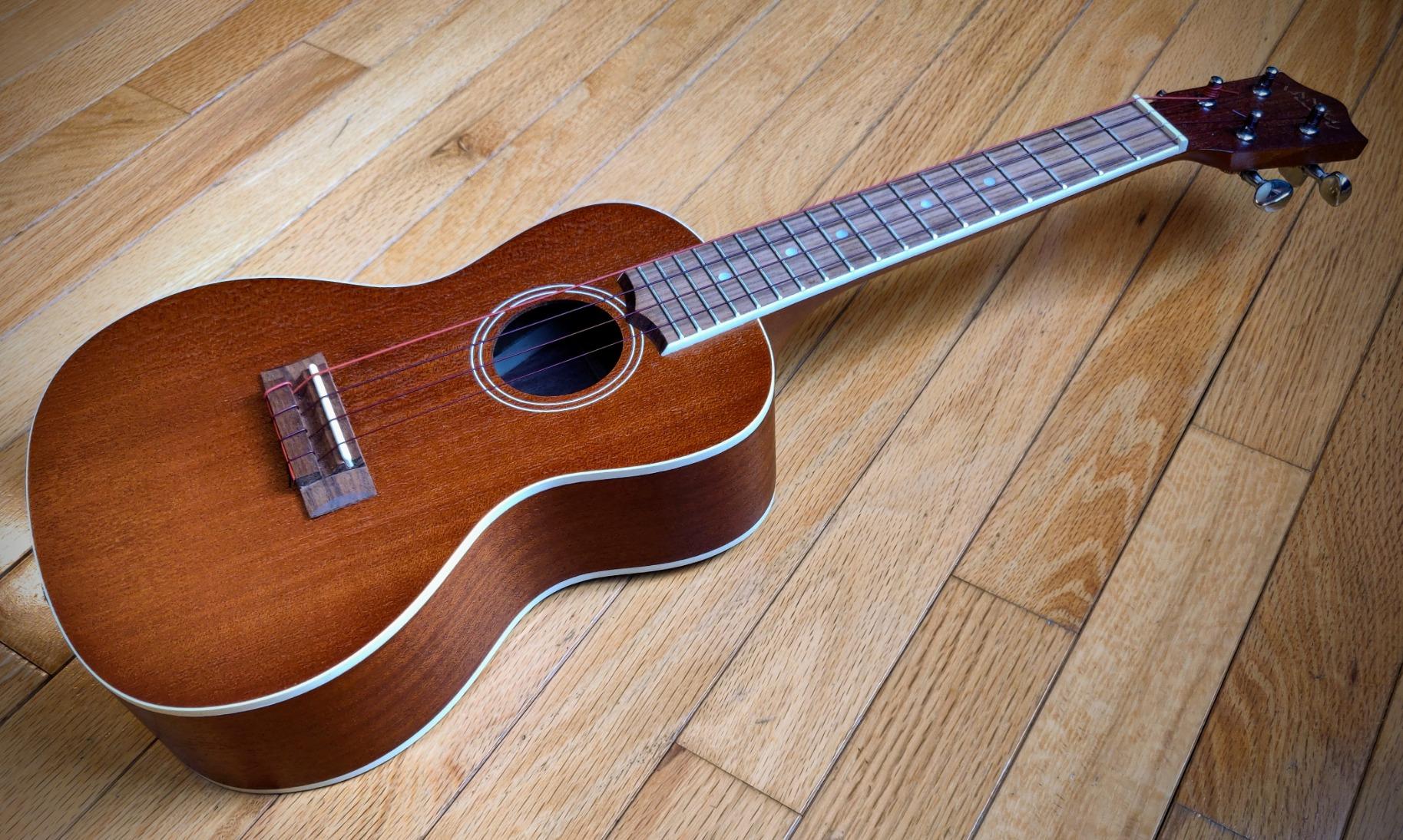 Lanikai Ukulele MAC Concert Acoustic-Electric customer photo 2