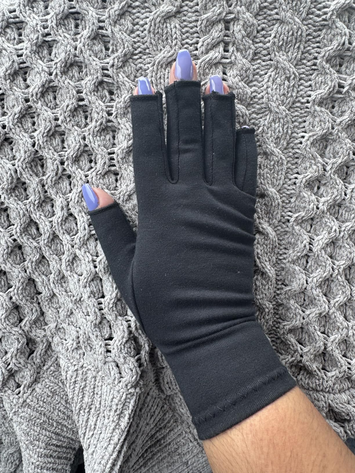 Vive Rheumatoid Arthritis Gloves - Men and Women Fingerless Compression Wrap for Hand Pain and Osteoarthritis - Black Hand Wrap for Arthritic Joint Symptom Relief - Open Finger Fit customer photo 2