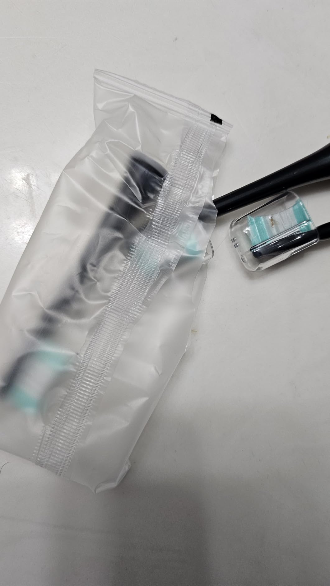 Aquasonic Black Series Ultra Whitening Toothbrush - ADA Accepted Electric Toothbrush - 8 Brush Heads & Travel Case - 40,000 VPM Electric Motor & Wireless Charging - 4 Modes w Smart Timer customer photo 2