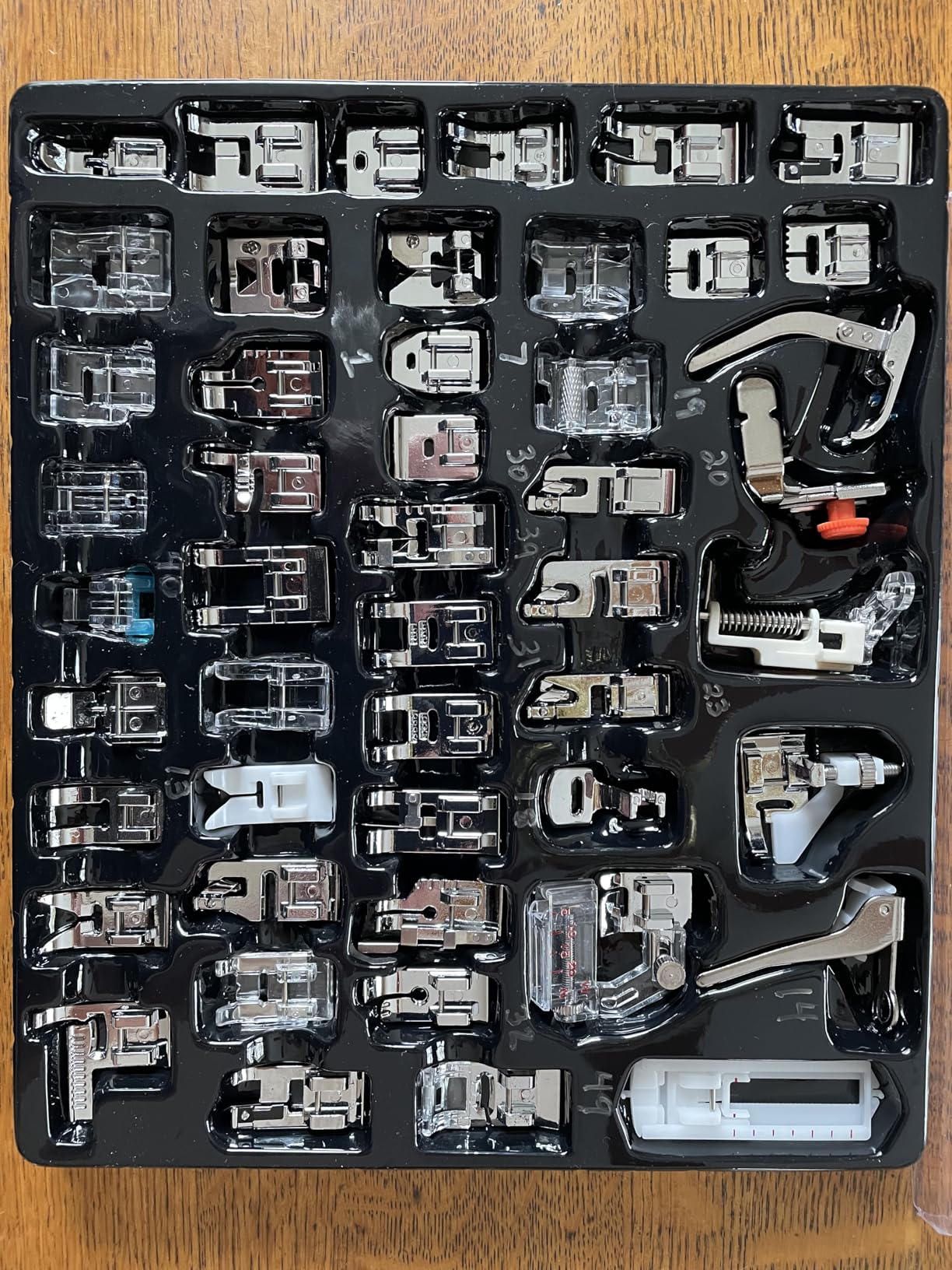 Aiskaer 48Pcs Sewing Machine Presser Feet Foot Set for Brother, Babylock, Singer, Janome, Elna, Toyota, New Home, Simplicity, Kenmore customer photo 2