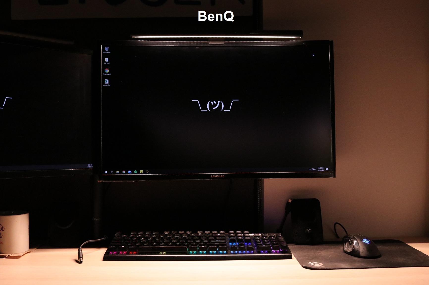 BenQ ScreenBar LED Monitor Light Bar - Auto-dimming, Adjustable Brightness and Color Temperature, No Screen Glare, Space-Saving, Eye-Care USB Monitor Lamp, Black customer photo 2