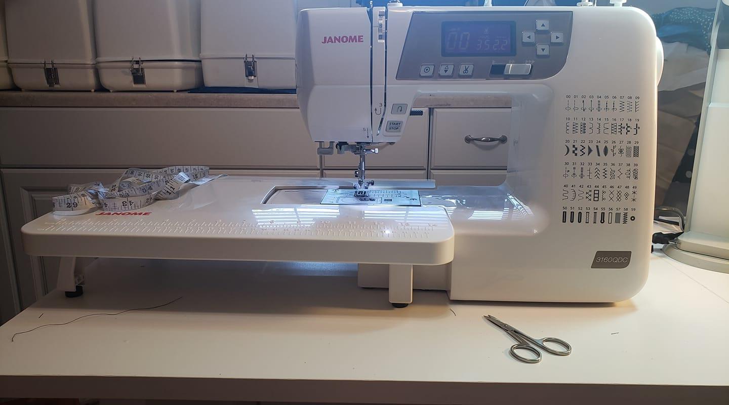 Janome 3160QDC-T Computerized Quilting and Sewing Machine with Bonus Quilt Kit customer photo 1