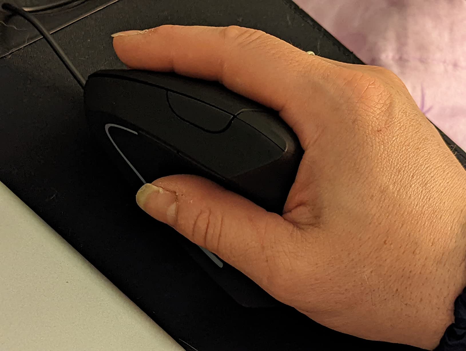 Lekvey Ergonomic Mouse, Rechargeable Vertical Wireless Mouse, Comfort Grip | Long Battery Life, USB-C Charging, Quiet Click, Carpal Tunnel Support, 2.4G Wireless, 3DPI 800/1200/1600, for Laptop, Mac, PC customer photo 1