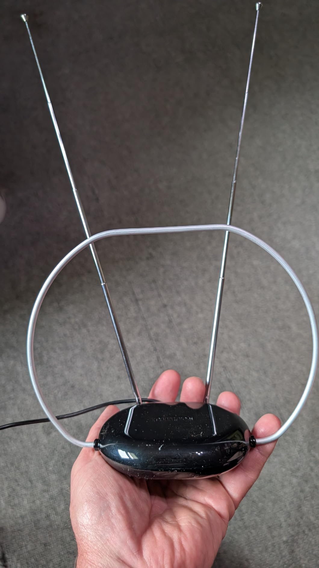 Philips Rabbit Ears Black Indoor TV Antenna, Dipole and Circular Loop, Tabletop Antenna, Digital, Smart TV Compatible, HDTV Antenna, 4K 1080P VHF UHF, 5Ft Coaxial Cable, SDV8201B/27 customer photo 1