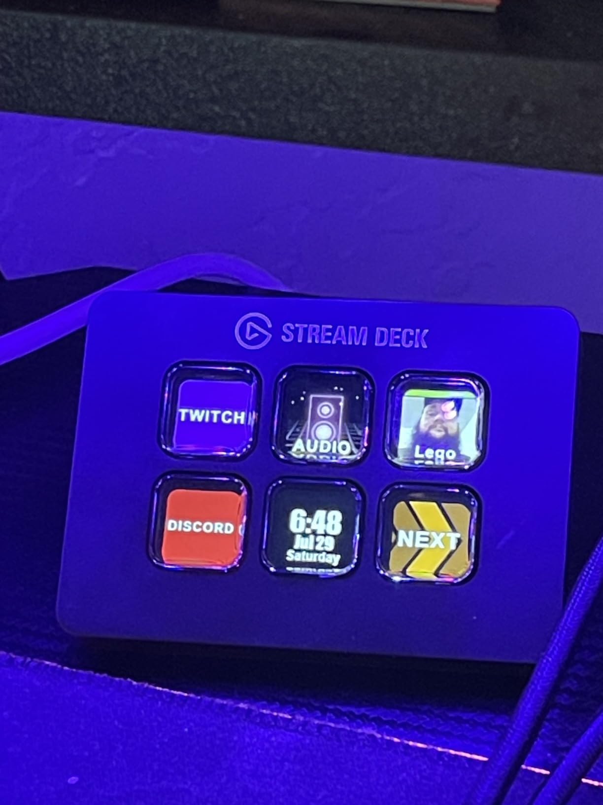 Elgato Stream Deck Mini - Control Zoom, Teams, PowerPoint, MS Office and More, Boost Productivity with Seamless Integration for Daily Apps, Set Up Shortcuts Easily, Compatible with Mac and PC customer photo 2