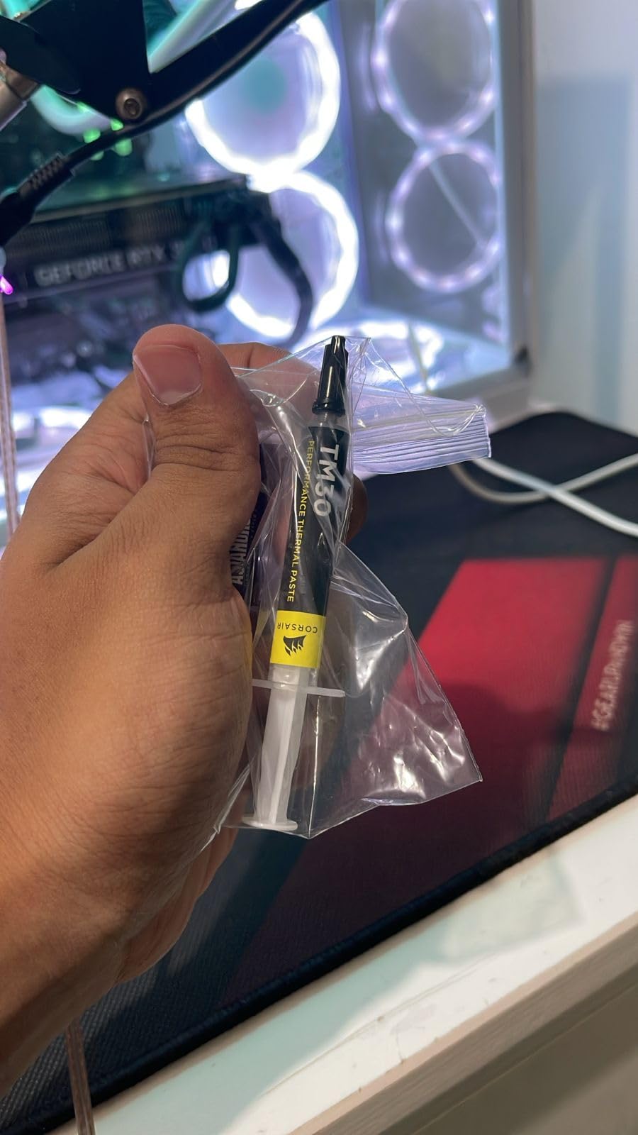 Corsair TM30 Performance Thermal Paste | Ultra-Low Thermal Impedance CPU/GPU | 3 Grams w/applicator, Silver for Desktop customer photo 1