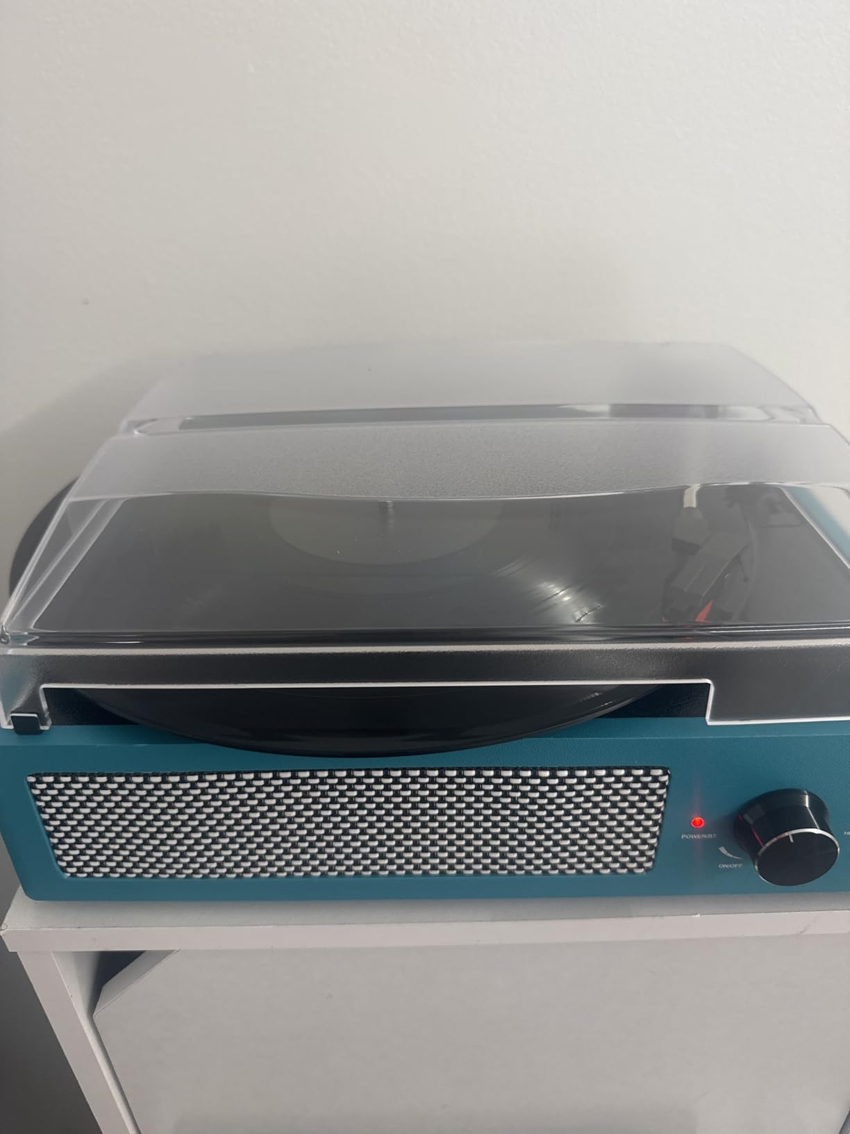 Vinyl Record Player Turntable with Built-in Bluetooth Receiver & 2 Stereo Speakers, 3 Speed 3 Size Portable Retro Record Player for Entertainment and Home Decoration customer photo 1