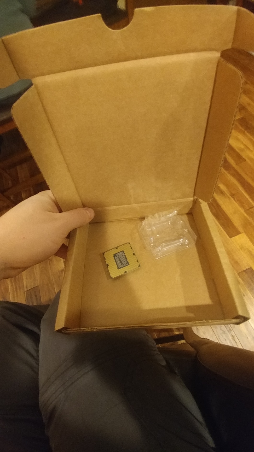 Intel Core i7-2600K Quad-Core Processor 3.4 Ghz 8 MB Cache LGA 1155 - BX80623I72600K (Renewed) customer photo 1