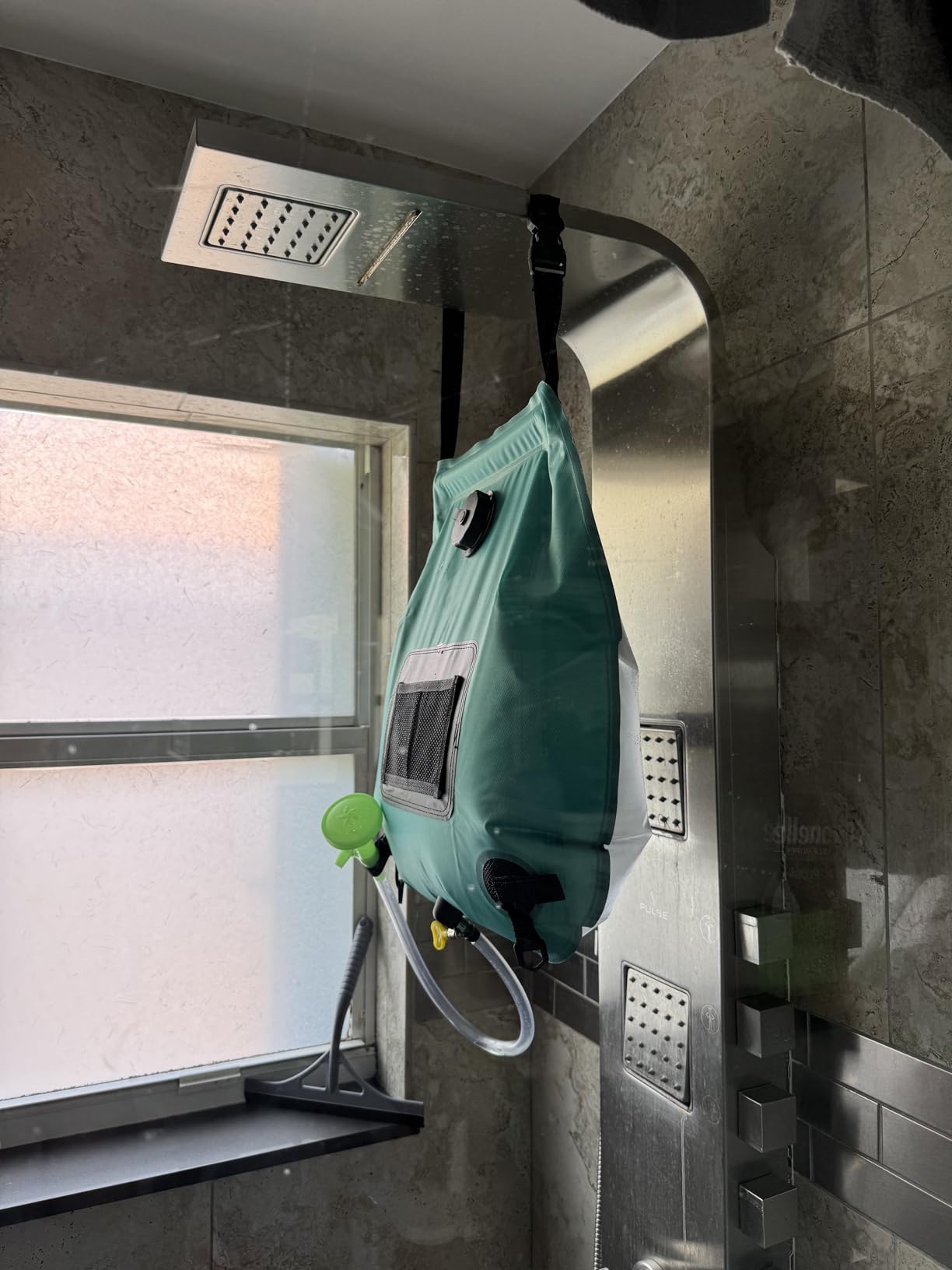Solar Shower Bag, 5 Gal/20L Solar Heating Camping Shower Bag with Removable Hose and On-Off Switchable Shower Head customer photo 1