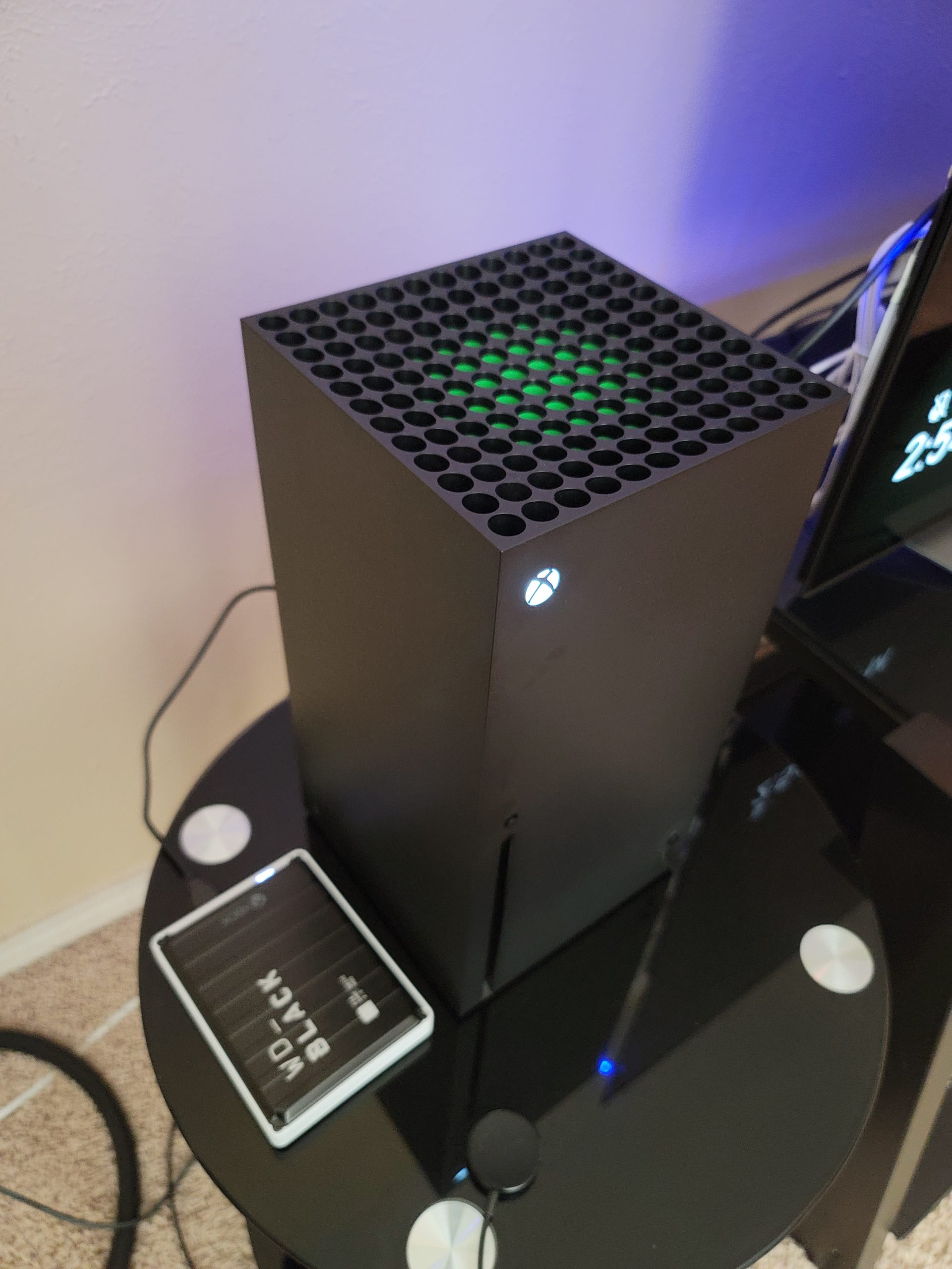 WD_BLACK 5TB P10 Game Drive for Xbox - 1-Month Xbox Game Pass, Portable External Hard Drive for On-The-Go Access To Your Xbox Game library - WDBA5G0050BBK-WESN customer photo 1